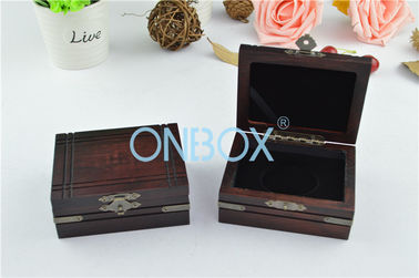 Matt Painting Finish Ancient Style Wooden Display Box For Jewelry / Gift